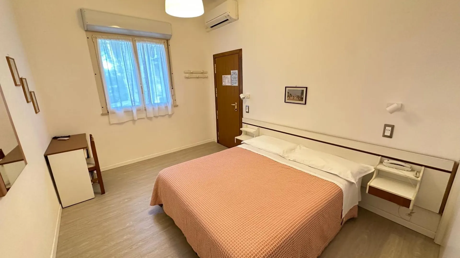 Hotel Fiorenza Milano Marittima 2*,